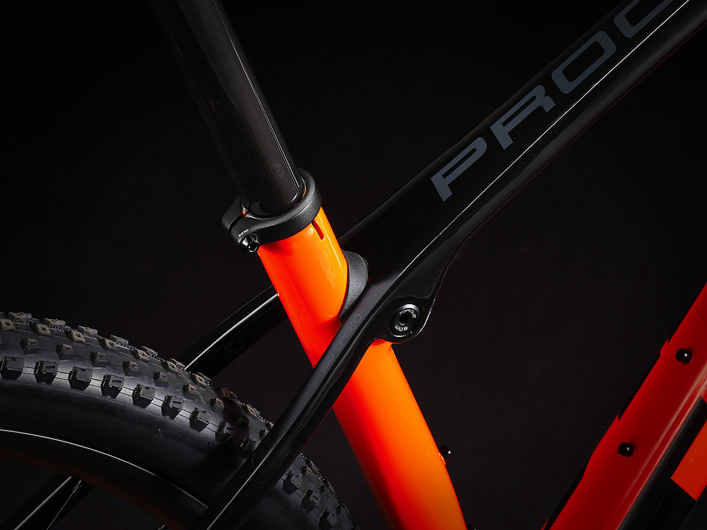 BICICLETA DE MONTAÑA PROCALIBER 9.7 2023 Roarange/Deep Smoke

